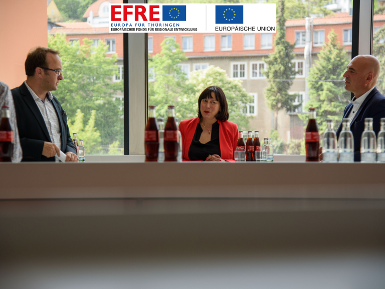 We were delighted to welcome Marion Walsmann, Member of the European Parliament, to our beautiful new building, constructed with the support of EFRE.
