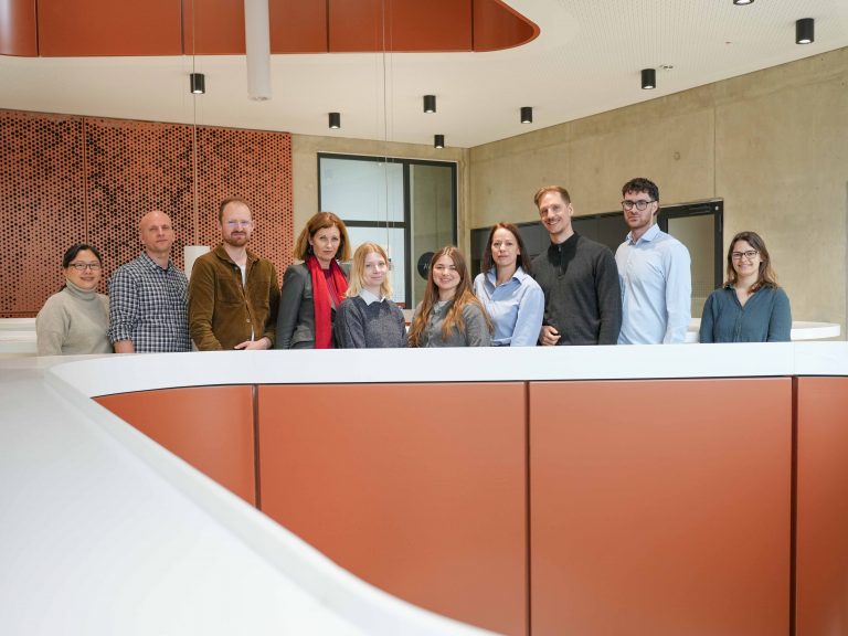 Dr. Susanne Nies und das Green Deal Ukraїna-Team zu Besuch bei HIPOLE Jena