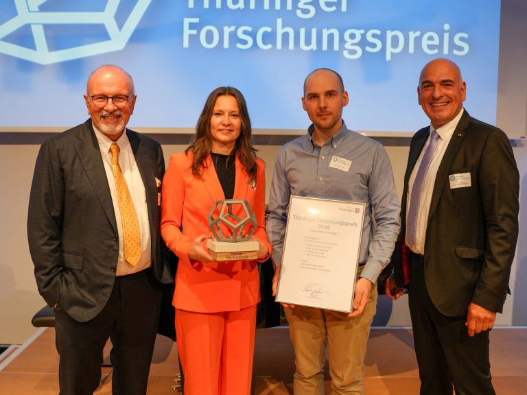 Prof. Ulrich S. Schubert und Forschungsteam mit dem Thüringer Forschungspreis 2026 ausgezeichnet